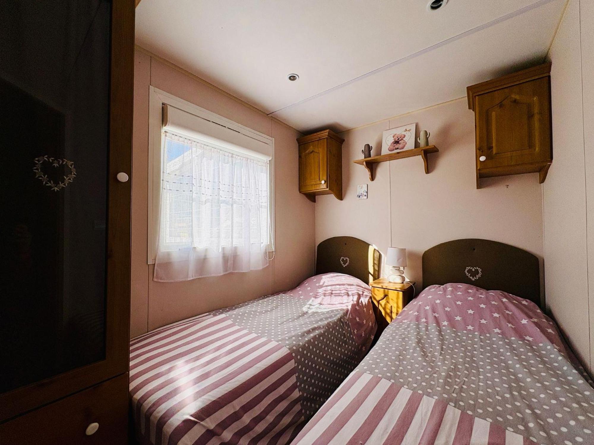Mobil'Home Climatise Terrain Prive Proche Du Zoo De La Palmyre Les Mathes ภายนอก รูปภาพ